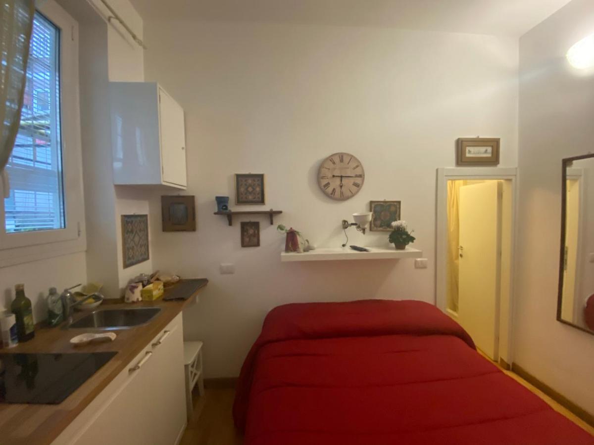 Ferienwohnung Piccolo E Indipendente A Garbatella Rom Exterior foto
